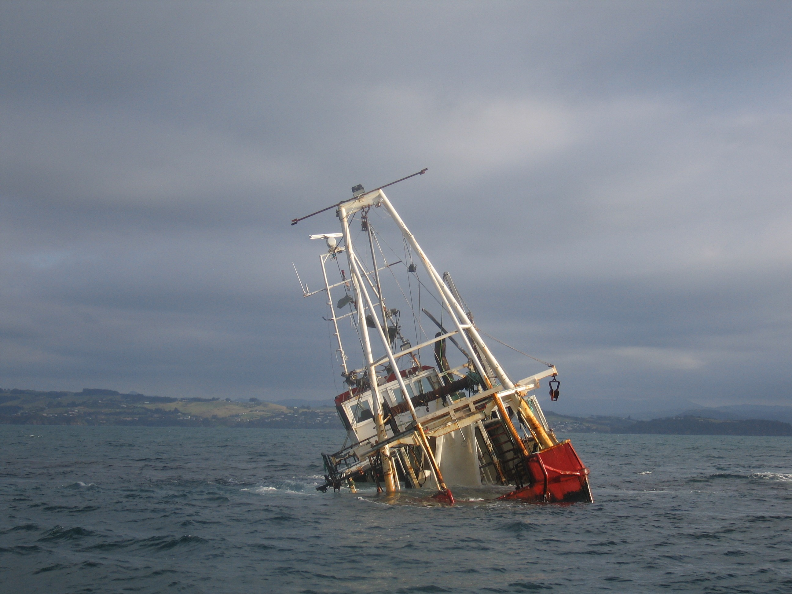 IMG_3922 – Sinking, Fishing, Boat, Sea, wyf, Doubtless, Bay, Fairway, Rocks,